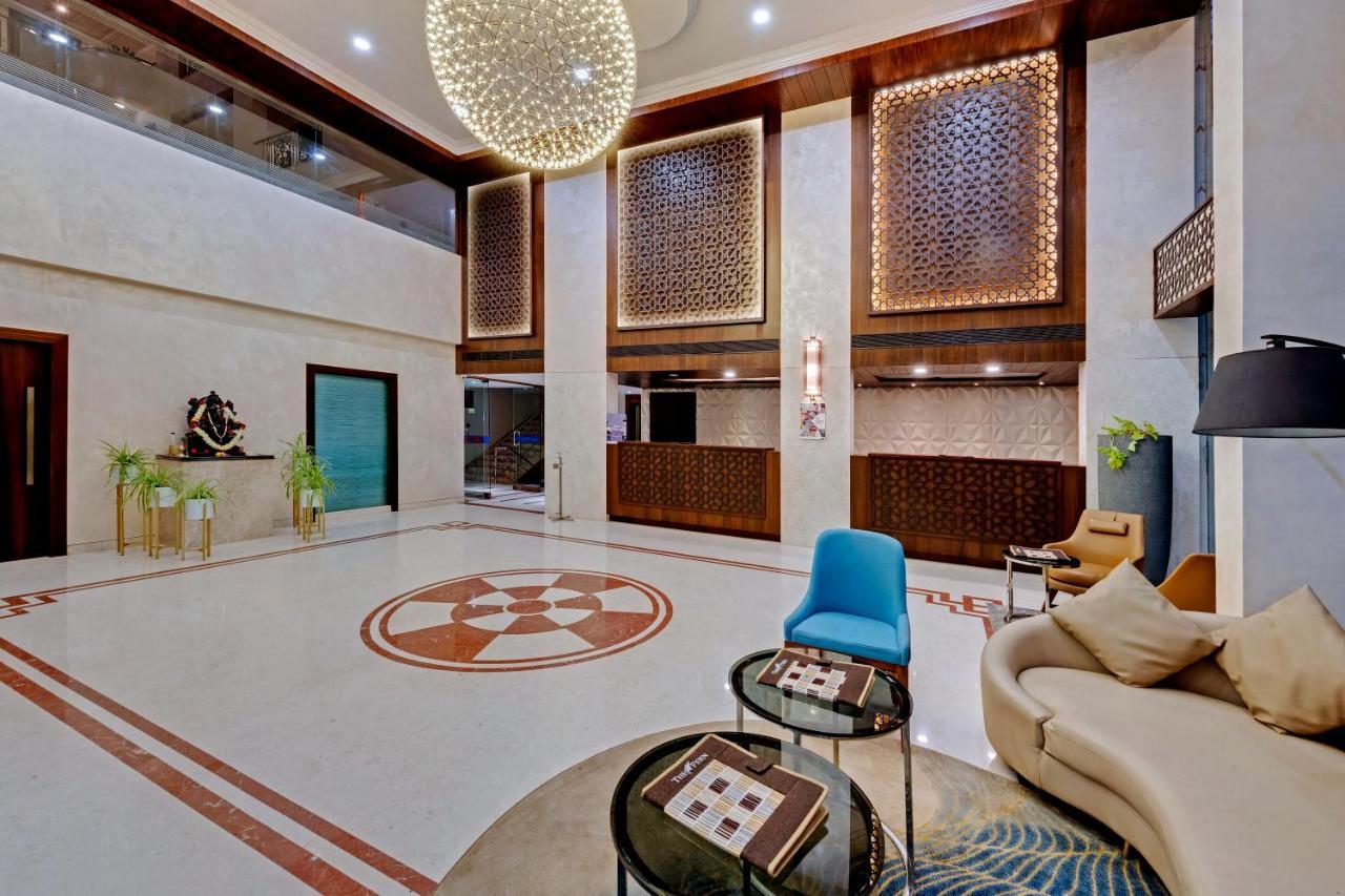 The Fern Residency Hubballi מראה חיצוני תמונה