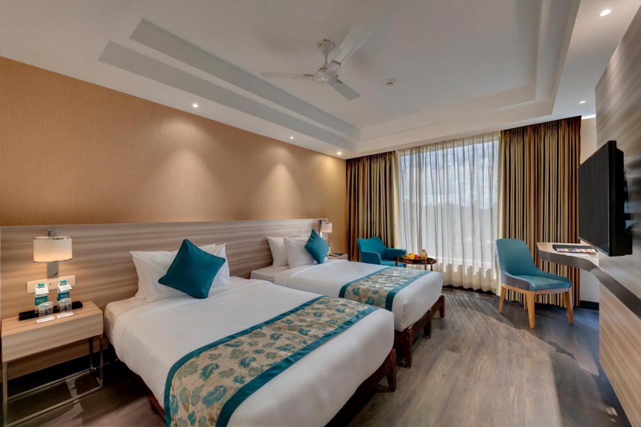 The Fern Residency Hubballi מראה חיצוני תמונה