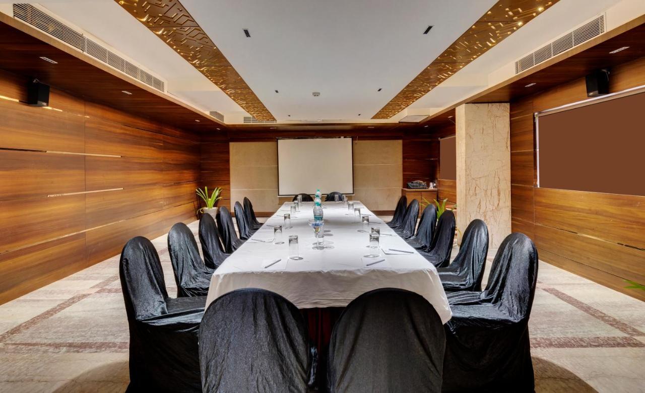 The Fern Residency Hubballi מראה חיצוני תמונה