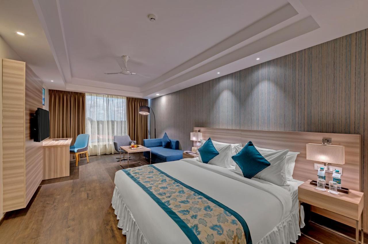 The Fern Residency Hubballi מראה חיצוני תמונה