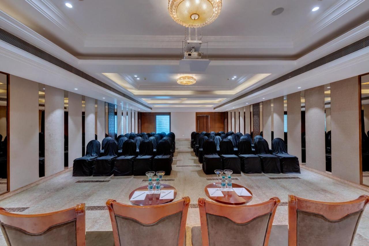 The Fern Residency Hubballi מראה חיצוני תמונה